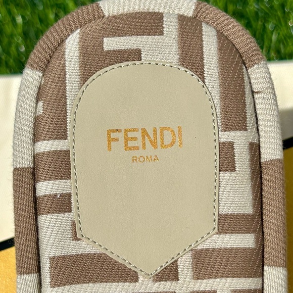 FENDI SUNSHINE EMBROIDERED LOGO PLATFORM SLIDE SANDAL NEUTRAL BEIGE SZ 38.5 NEW! - Picture 14 of 16